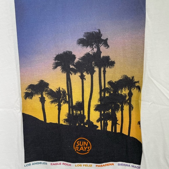 H&M Thin White T-Shirt with California Graphic.  Men’s XS.  EUC - Picture 2 of 4